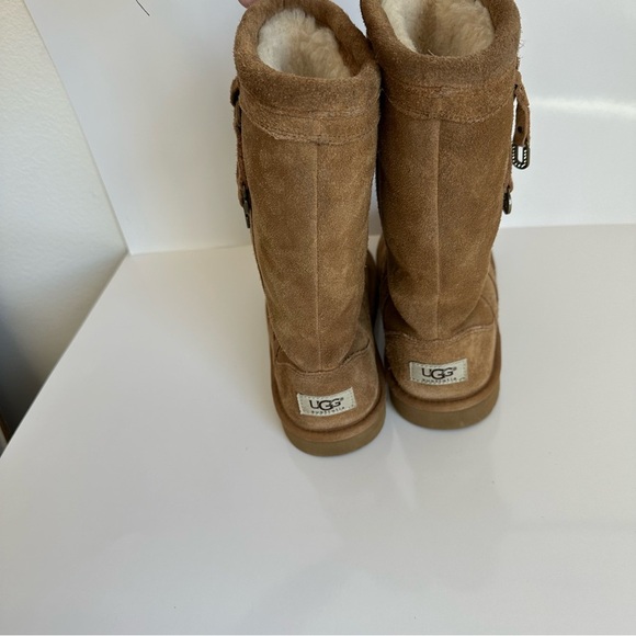 Ugg woman’s tall boots - Picture 9 of 10